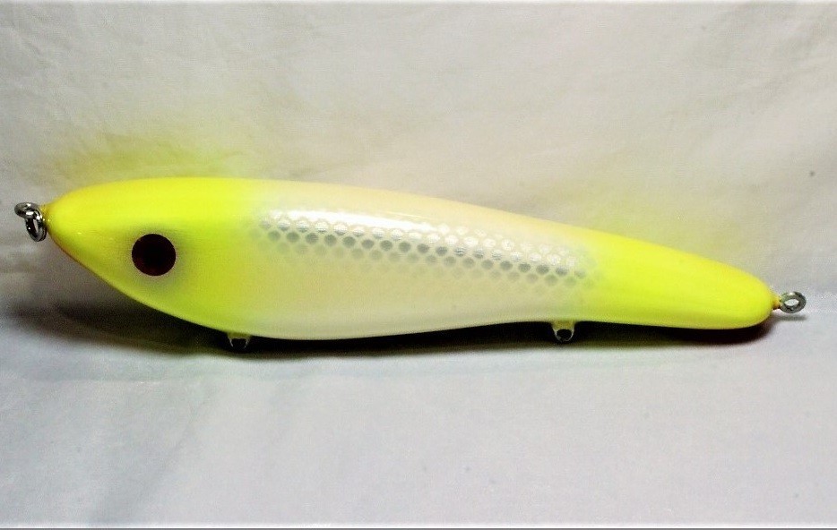 Hughes River Musky Baits, 8 Shaker, Color; Low Vis SpecialGreat