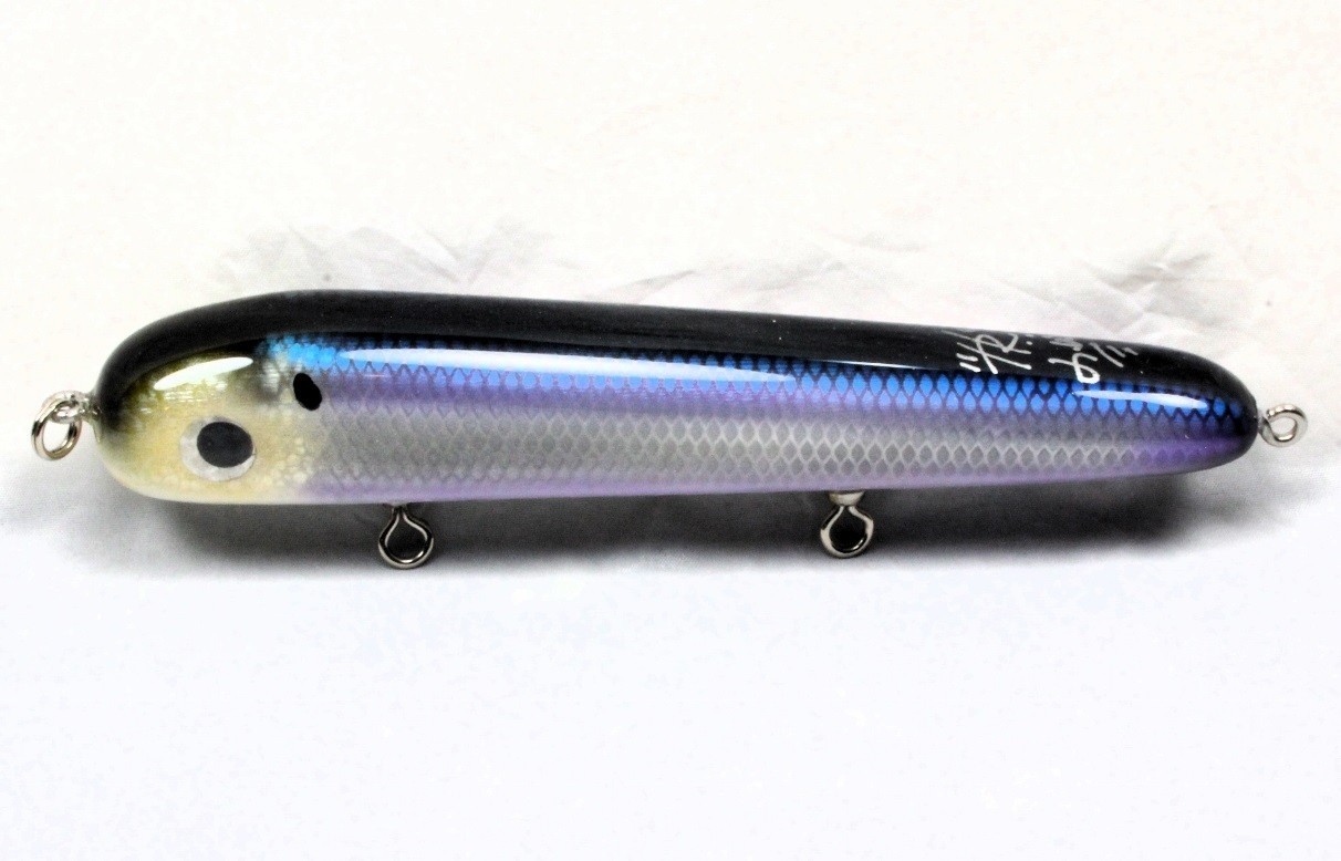 Hughes River Musky Baits, 8" Hughey, Color; Ultra Violet Iridiscent Flash