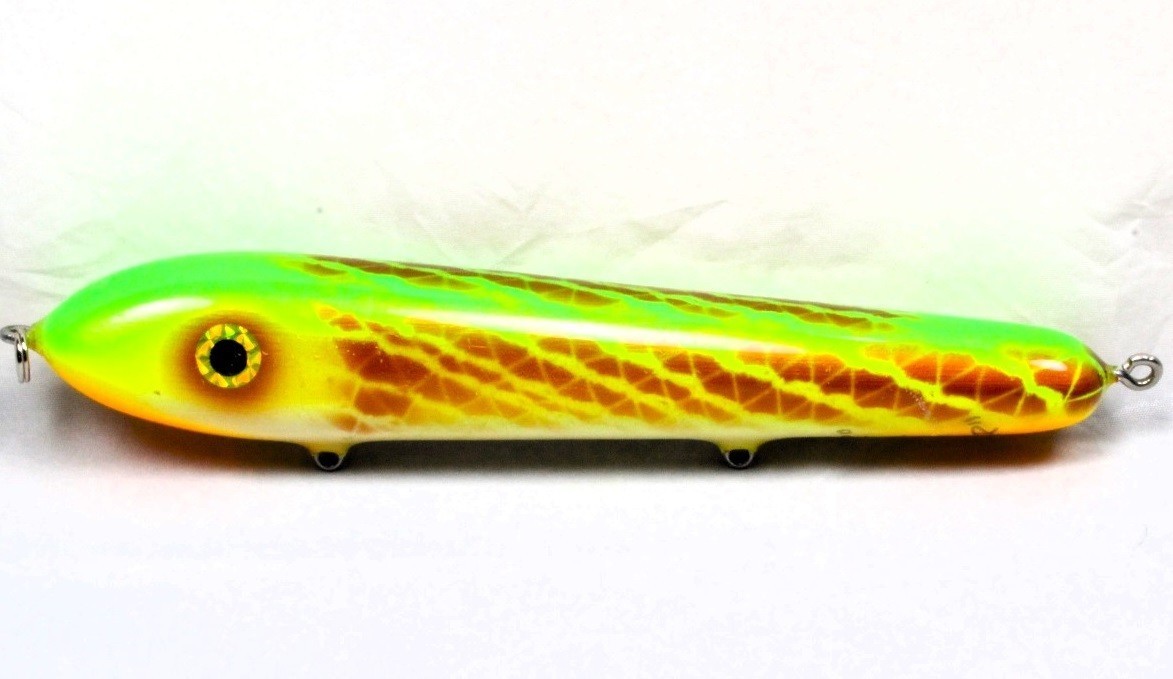 Hughes River Musky Baits, 8" Hughey, Color; Gleaming Citrus