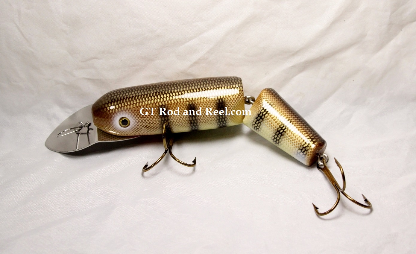 Leo Lure-Musky Dawg-Jointed-6.5"-Color Golden Perch