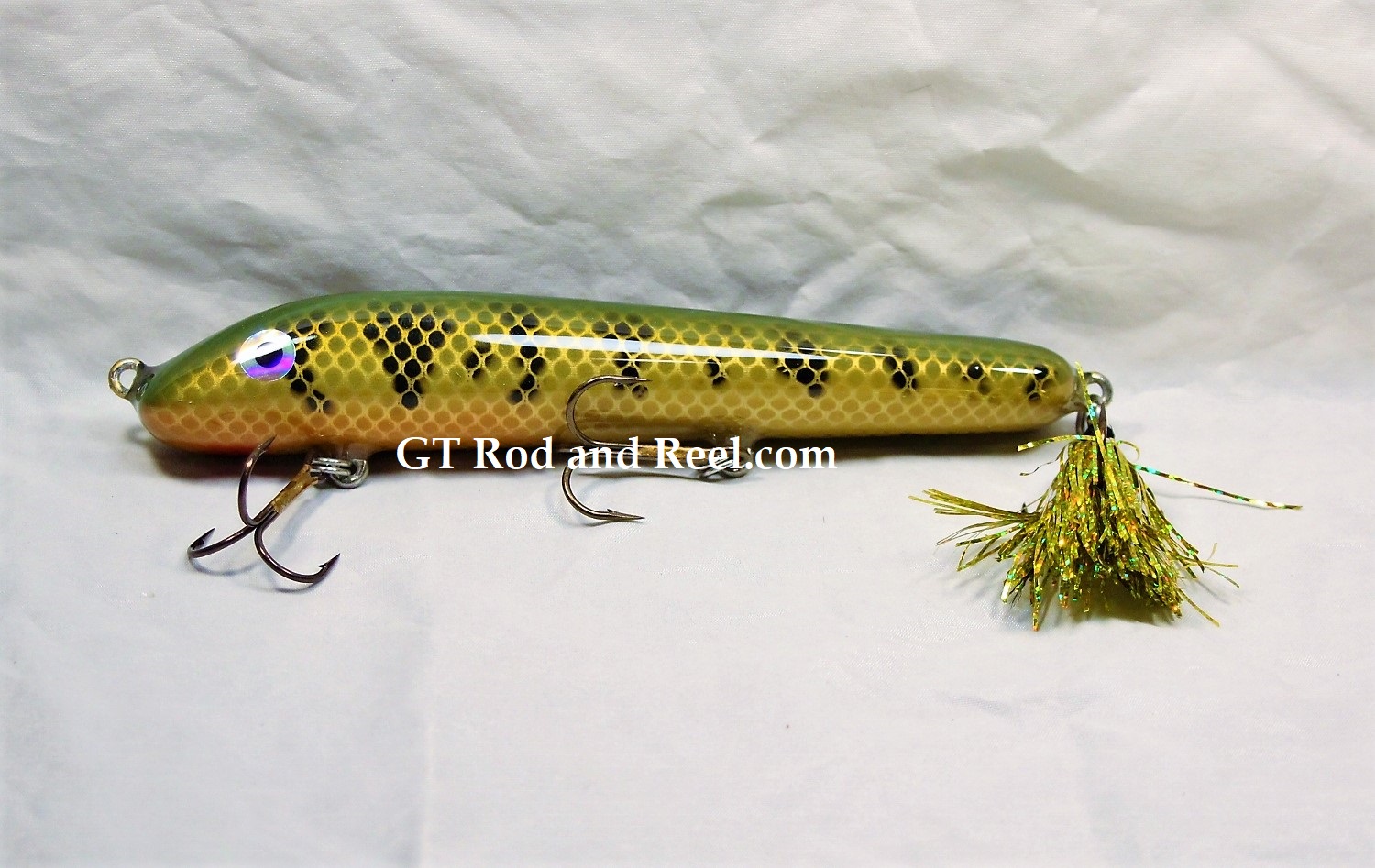 Pearson Plug 7.5" Suicide Sucker Natural Perch with Flashabou