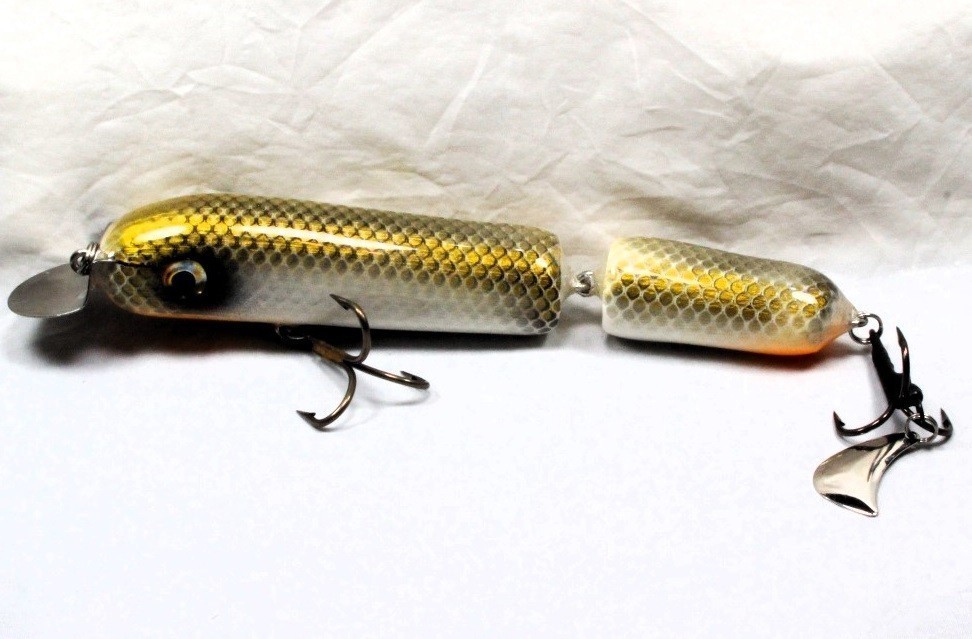 H&H 8" CL Jointed Crank Bait with Stinger Tail; Golden Shad
