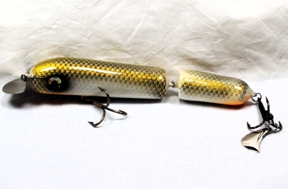 H&H 8" CL Jointed Crank Bait with Stinger Tail; Golden Shad
