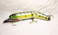Leo Lure-Riffle Runner-Jointed-8" Color Musky